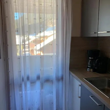 Und Therme 1 דירה *